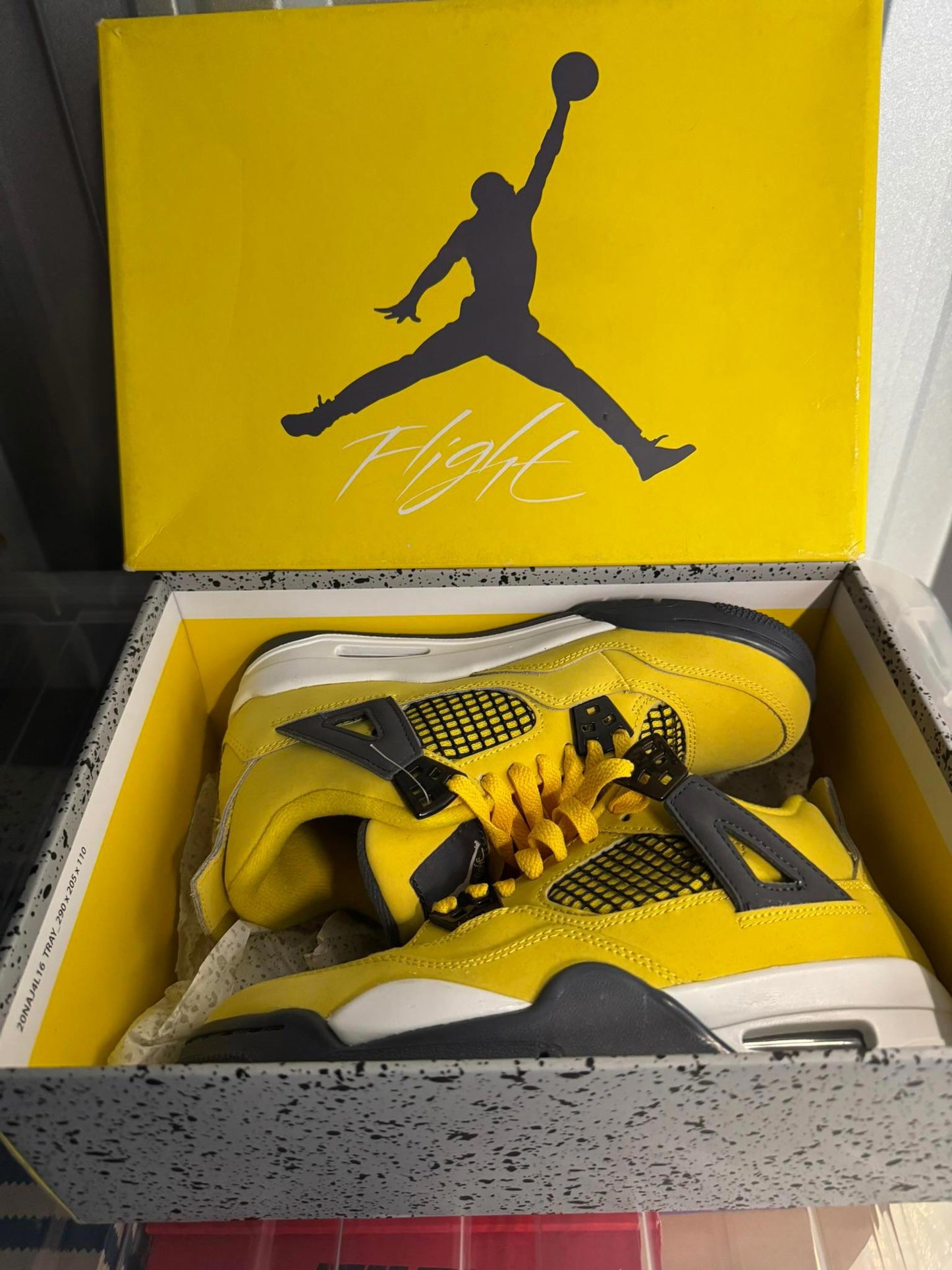 SIze 4.5(GS) UK Air Jordan 4 Retro Thunder Yellow NEW