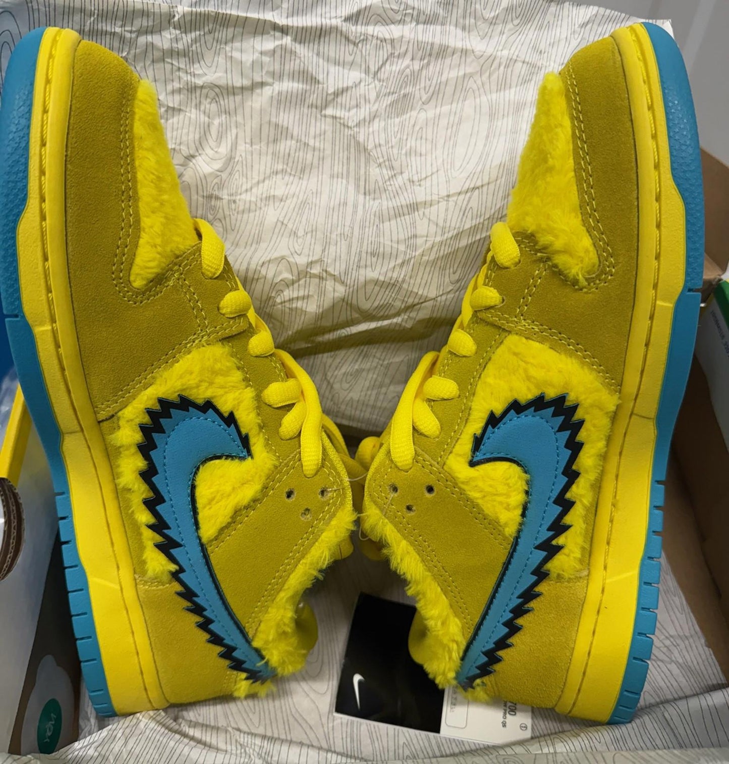 Size 7 Nike SB Dunk Low Grateful Dead Bears Opti Yellow DS NEW