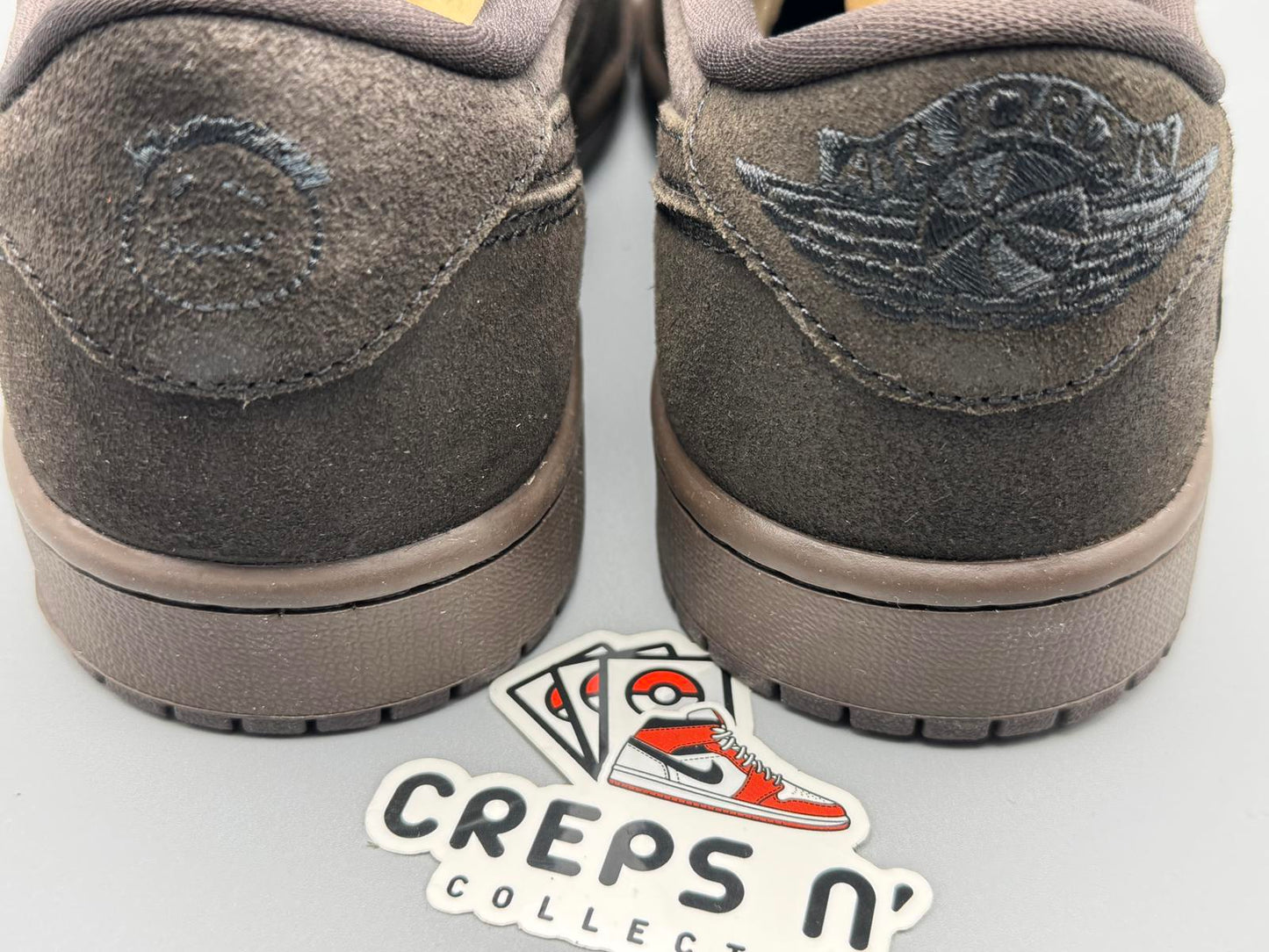 Size 8.5 Travis Scott Jordan 1 Low Velvet Brown