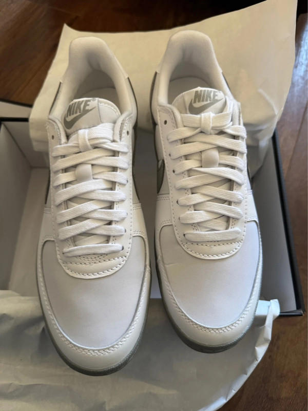 Size 7 Nike Field General White Grey