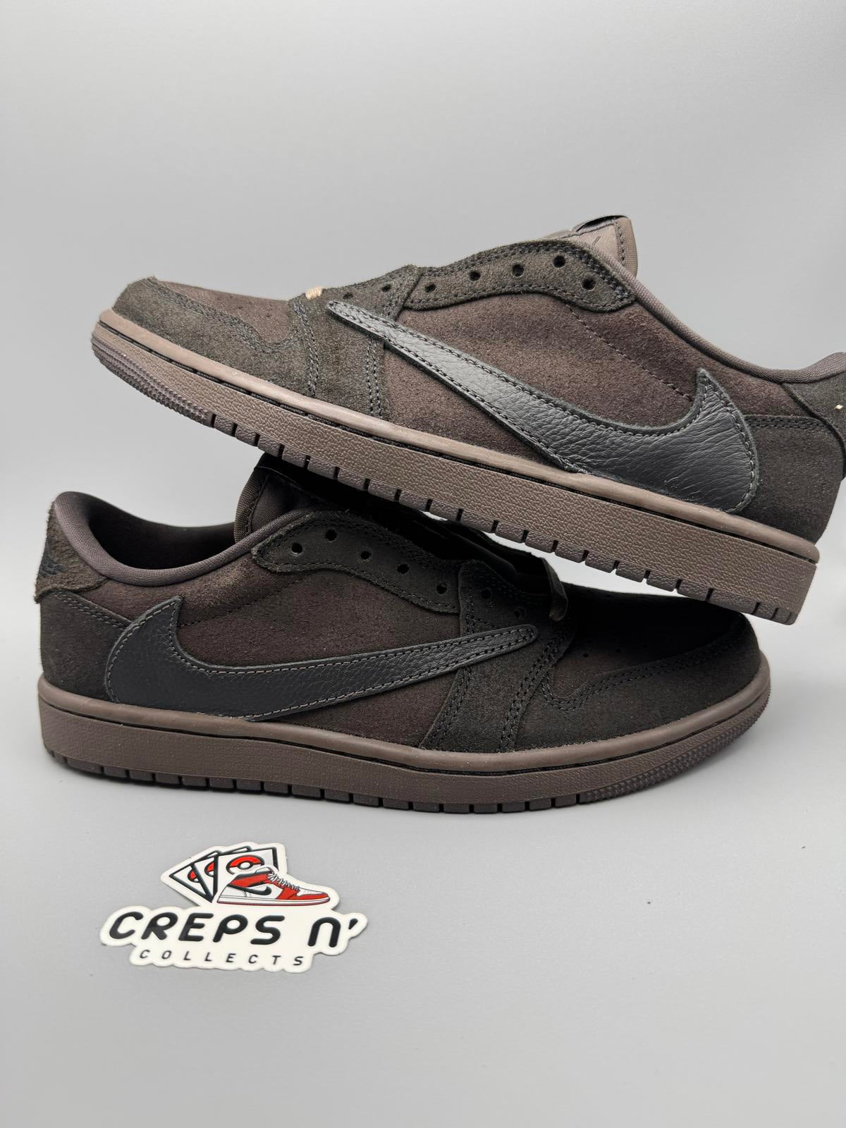 Size 8.5 Travis Scott Jordan 1 Low Velvet Brown