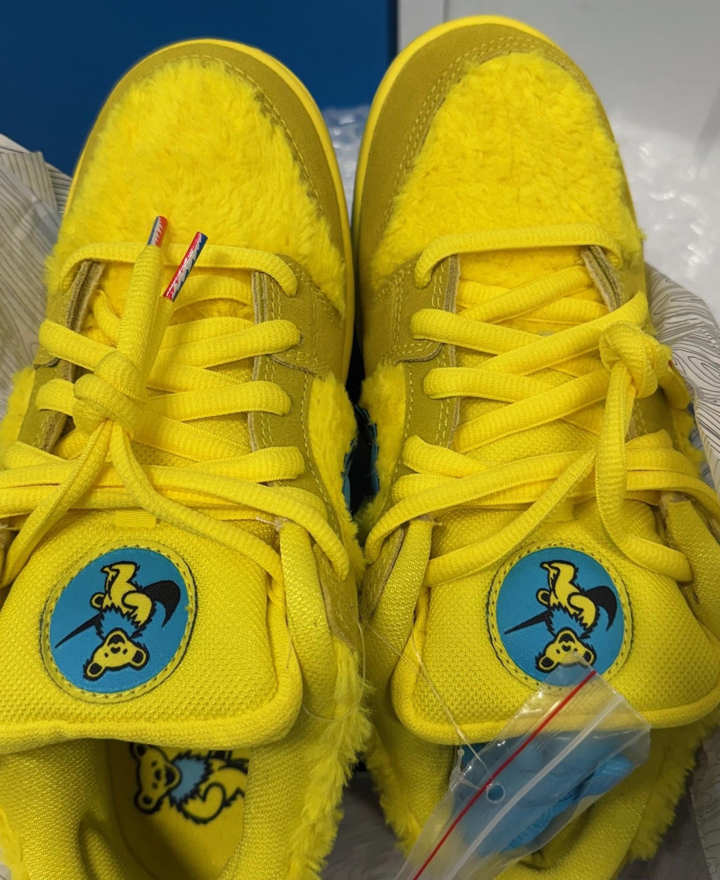 Size 7 Nike SB Dunk Low Grateful Dead Bears Opti Yellow DS NEW