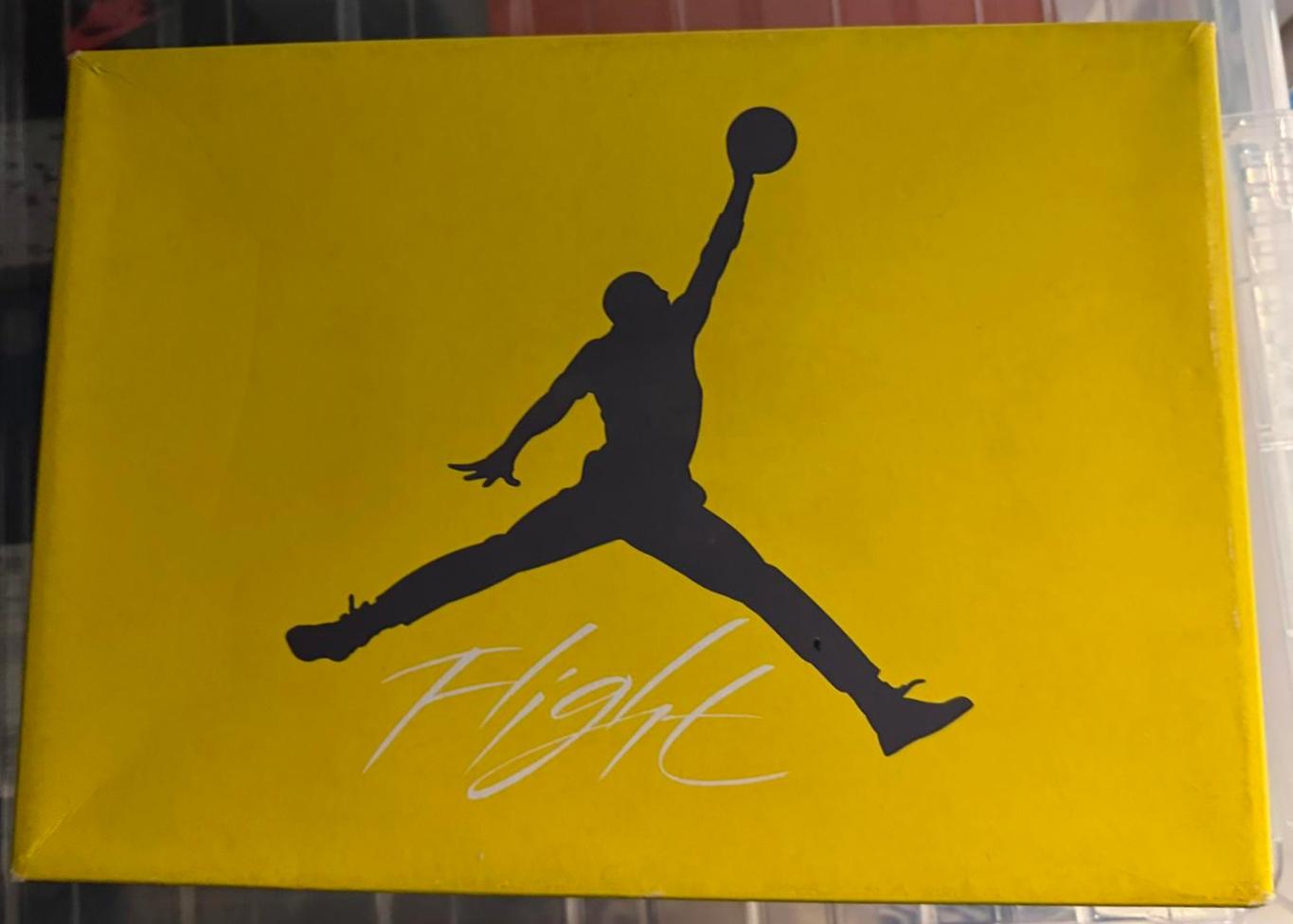 SIze 4.5(GS) UK Air Jordan 4 Retro Thunder Yellow NEW