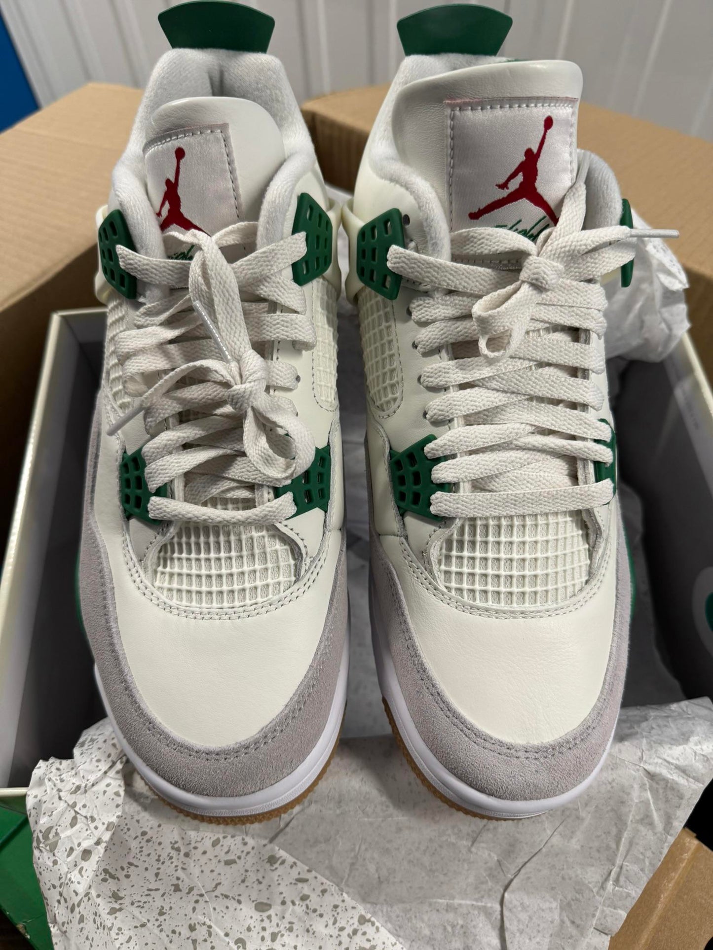 Size 7.5 UK Nike SB x Air Jordan 4 Retro SP Pine Green DS