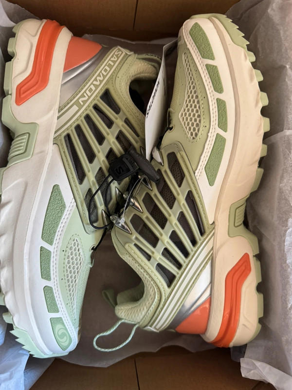 Size 6 Salomon Trail Running Shoes - ACS PRO