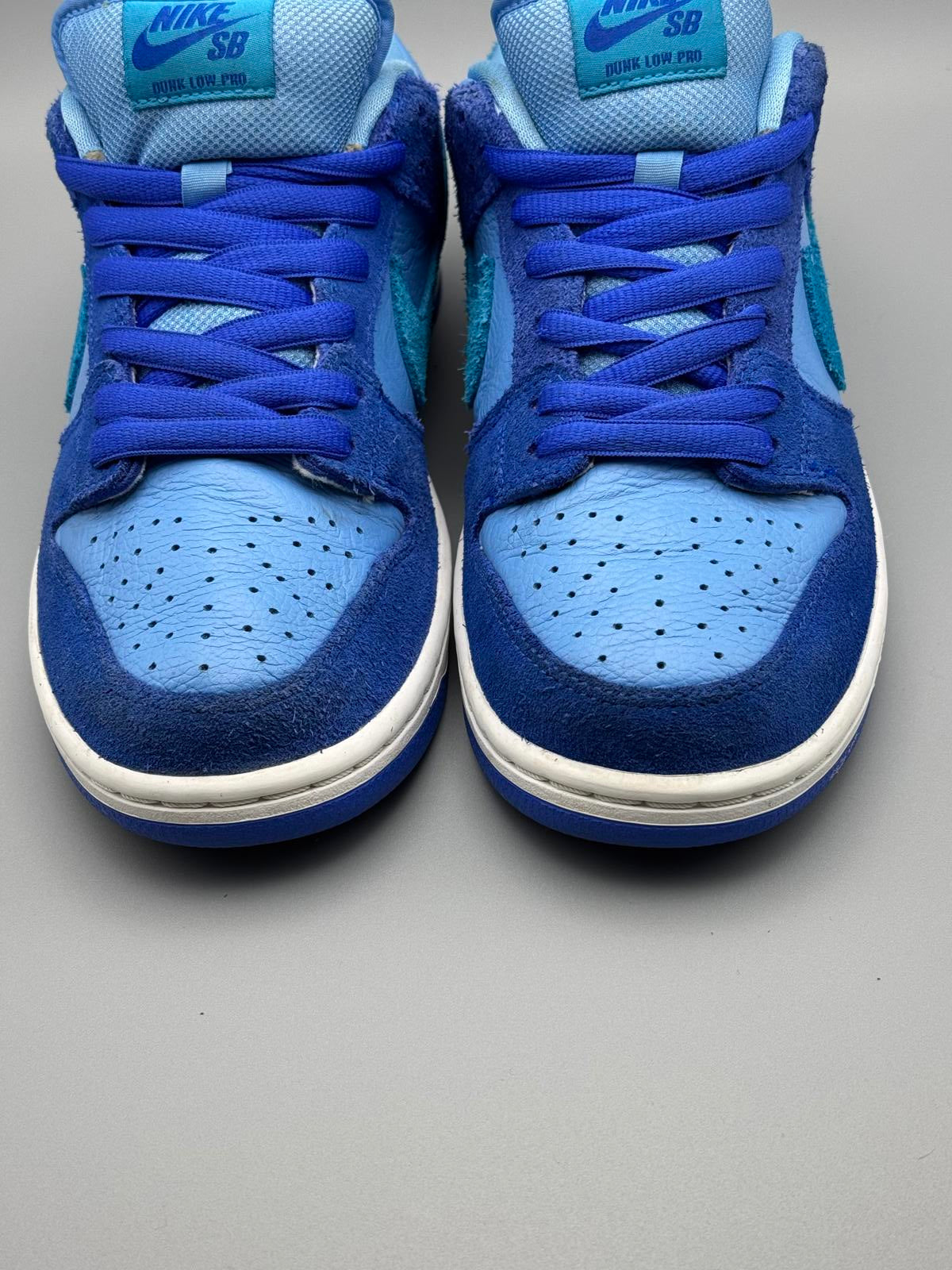 Size 7 SB Dunk Low Blue Raspberry USED