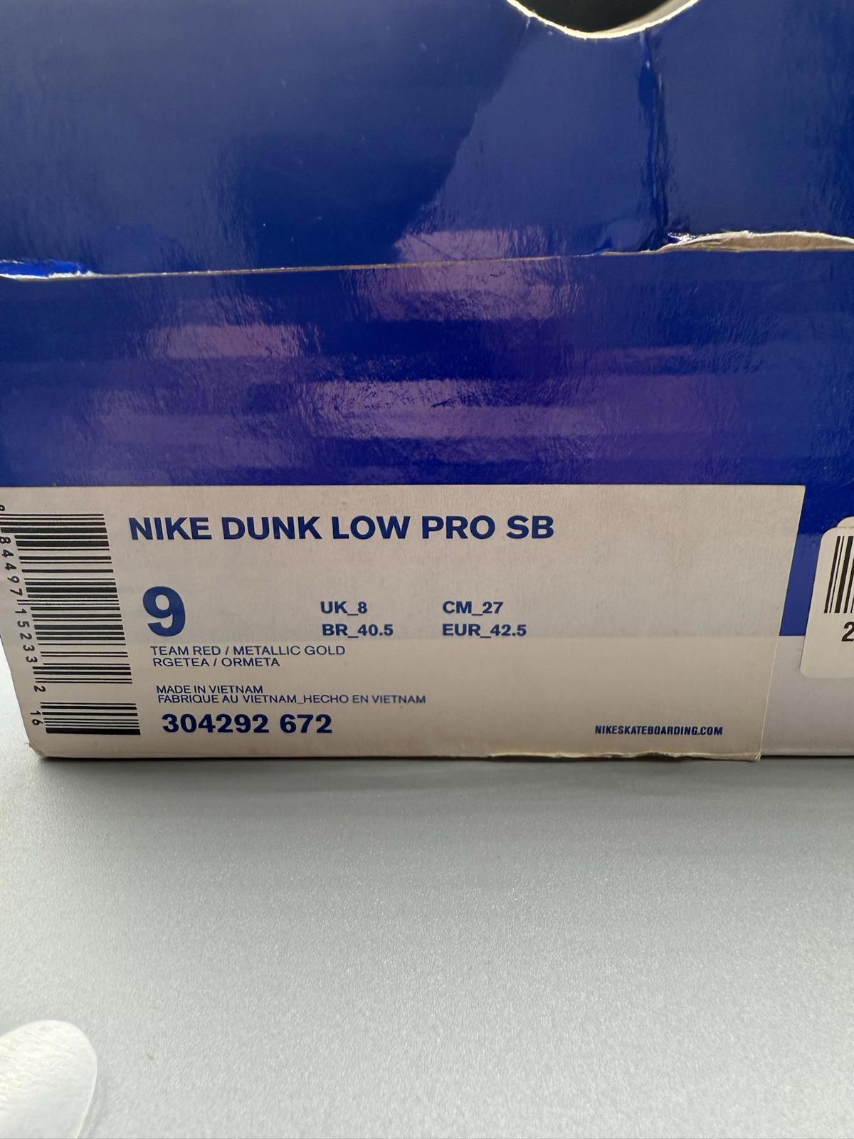 Size 8 SB Dunk "Anchorman" Pre-loved