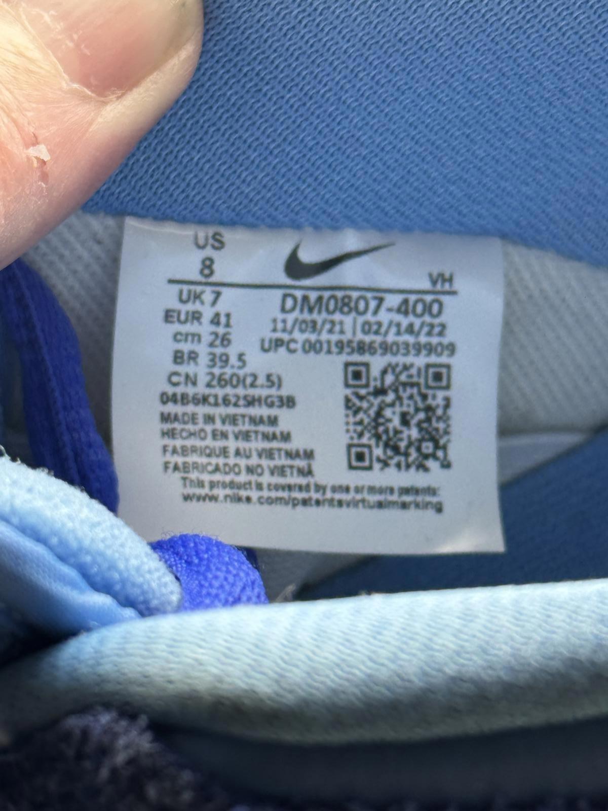 Size 7 SB Dunk Low Blue Raspberry USED