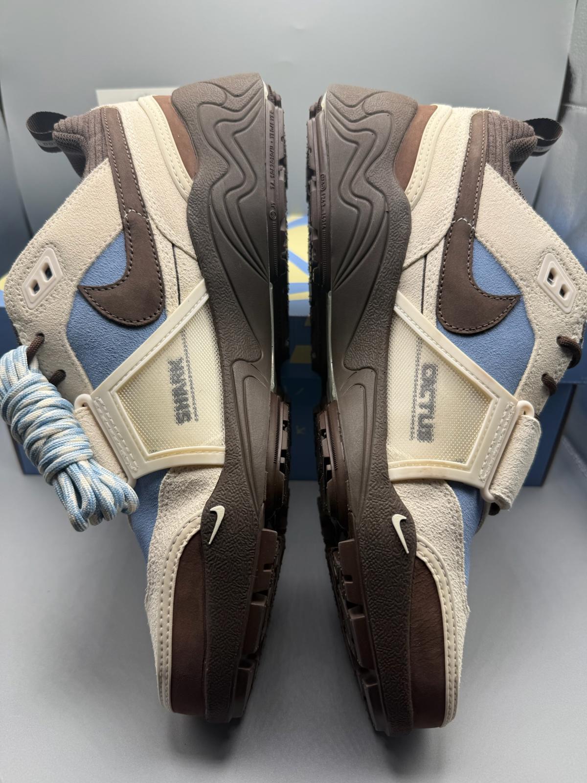 Size 11 UK Nike Travis Scott Field Jaxx Leche Blue NEW
