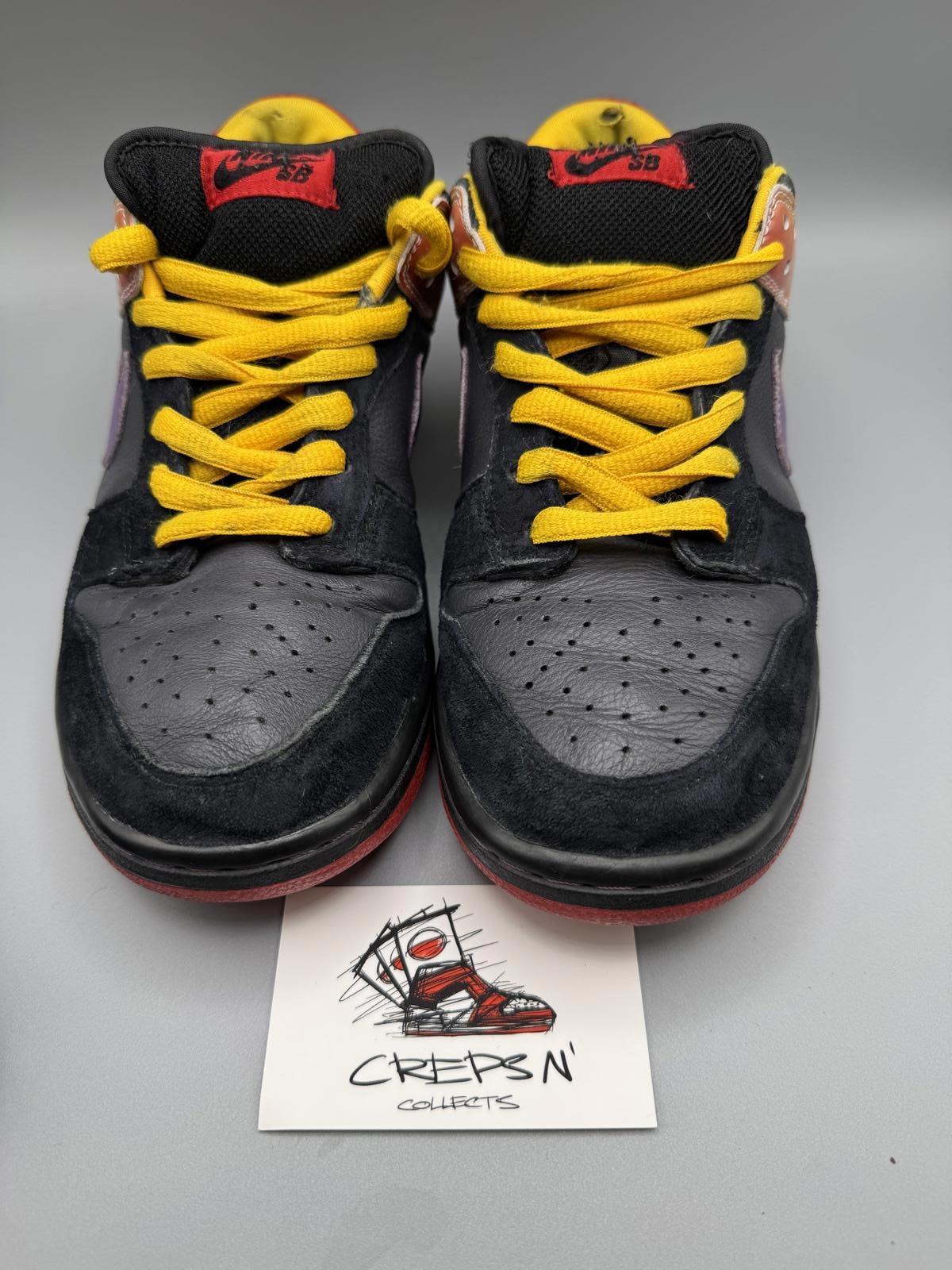 Size 7 Nike SB Dunk Guns n Roses Preloved