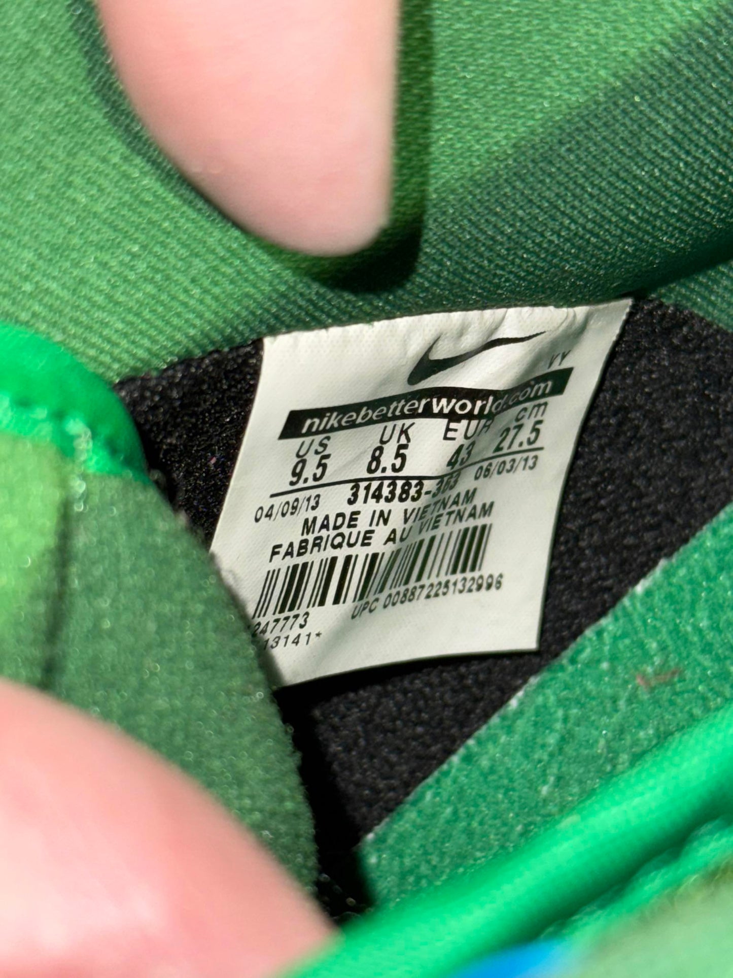 Size 8.5 UK Nike SB Dunk Mid Watermelon USED