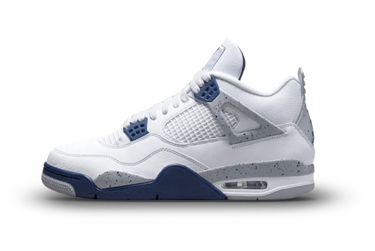 Jordan 4 Midnight Navy (Pre-Worn)