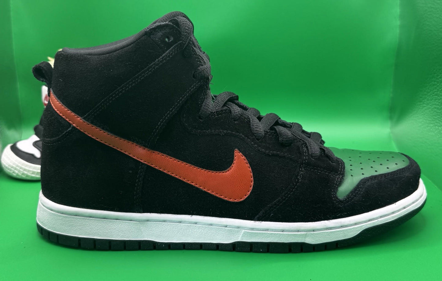 Size 7.5 SB Dunk Jägermeister Used OG Box