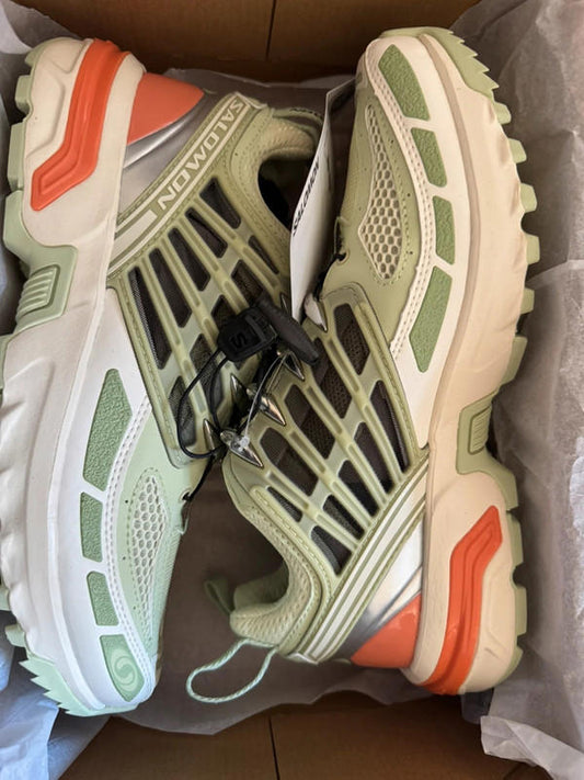 Size 6 Salomon Trail Running Shoes - ACS PRO
