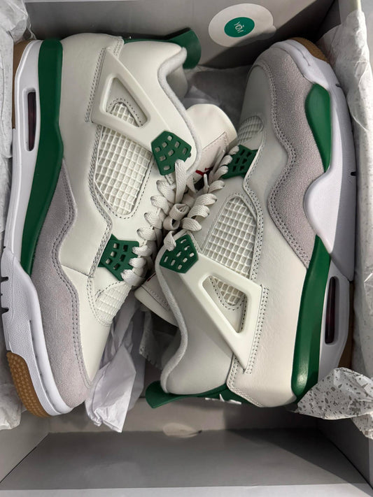 Size 7.5 UK Nike SB x Air Jordan 4 Retro SP Pine Green DS