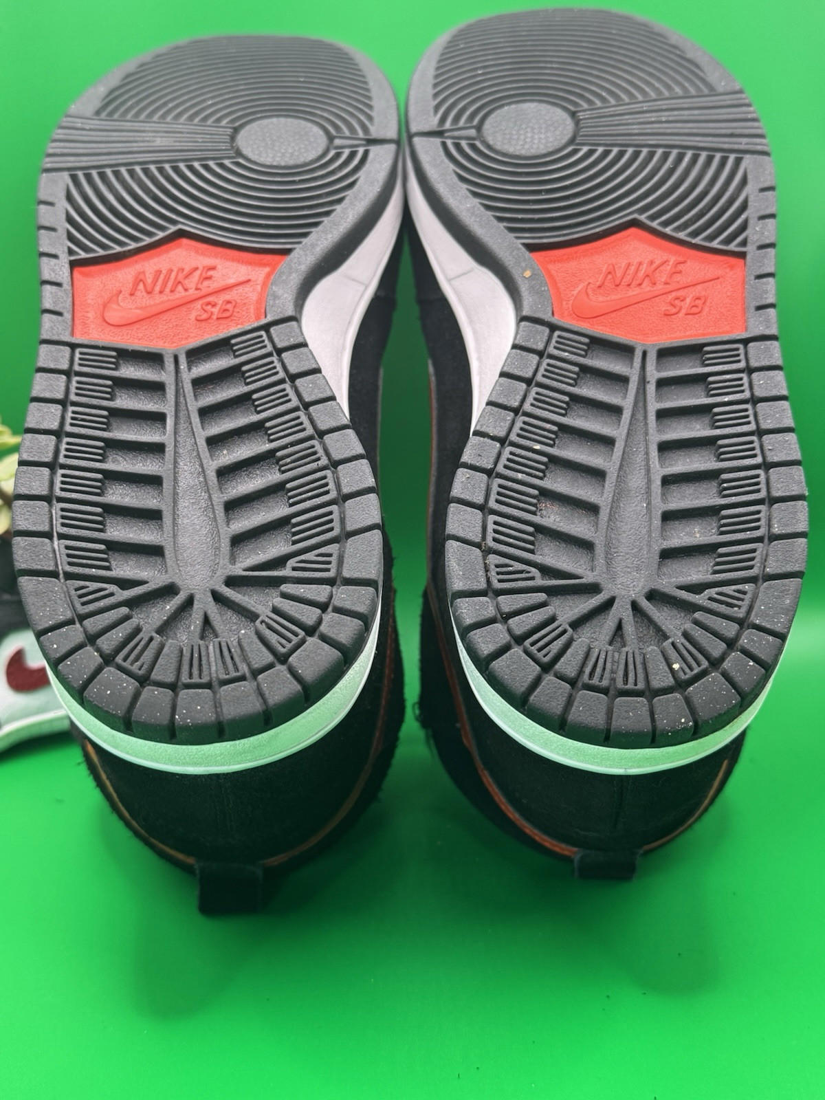 Size 7.5 SB Dunk Jägermeister Used OG Box