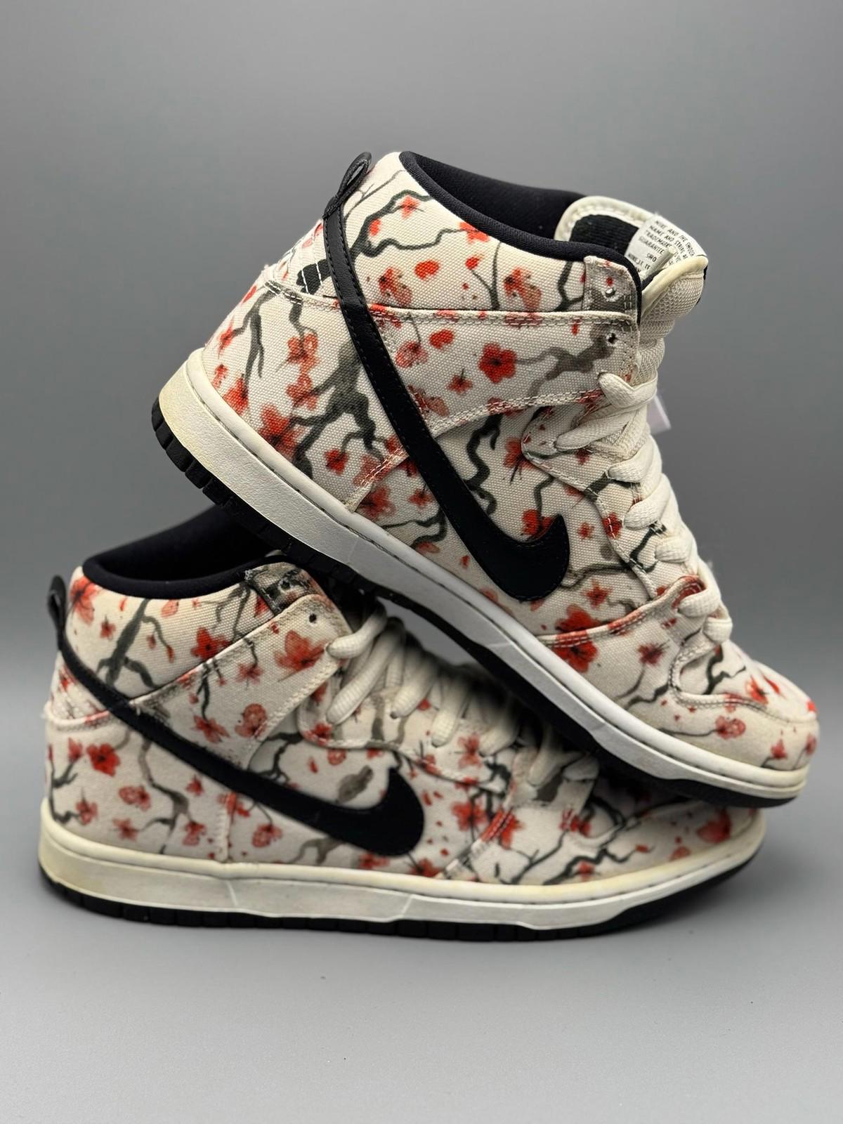 Size 7 Nike SB Dunk High Cherry Blossom USED